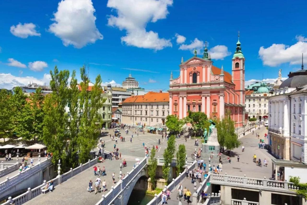 Nala Apartment Ljubljana Exteriör bild